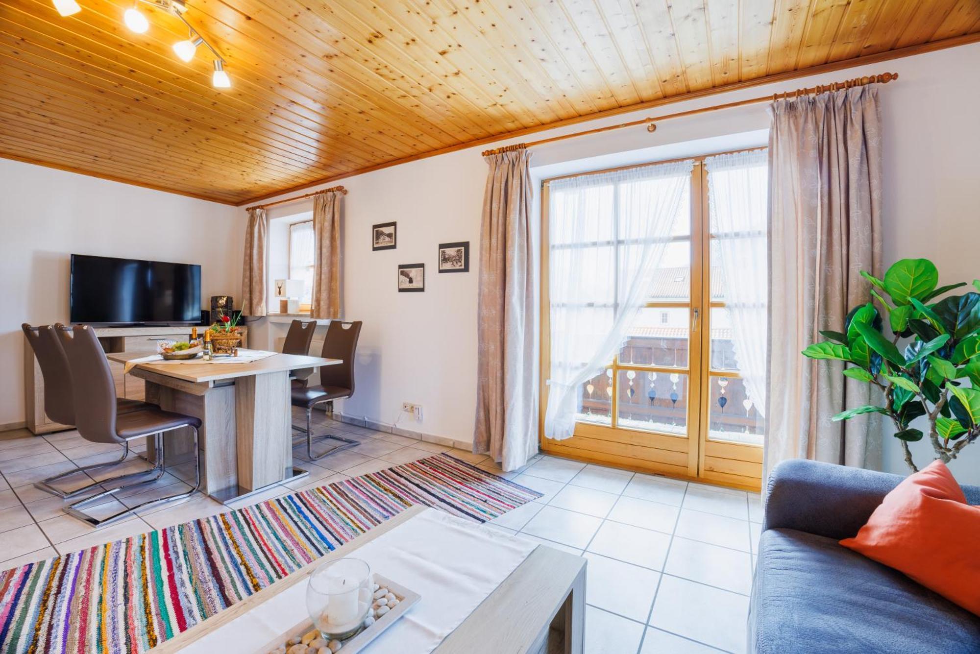 Ferienwohnung Kloepping Inkl. Chiemgaukarte Ruhpolding Bagian luar foto
